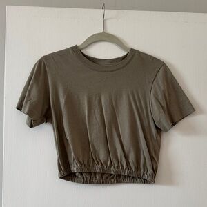 Aritzia Crop Tee